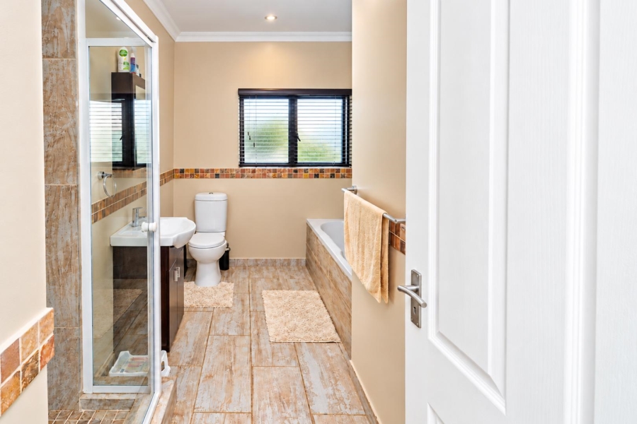 3 Bedroom Property for Sale in La Camargue Private Country Estate North West